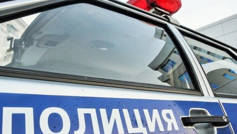 Голышмановские полицейские изъяли у пассажира легкового автомобиля синтетический наркотик